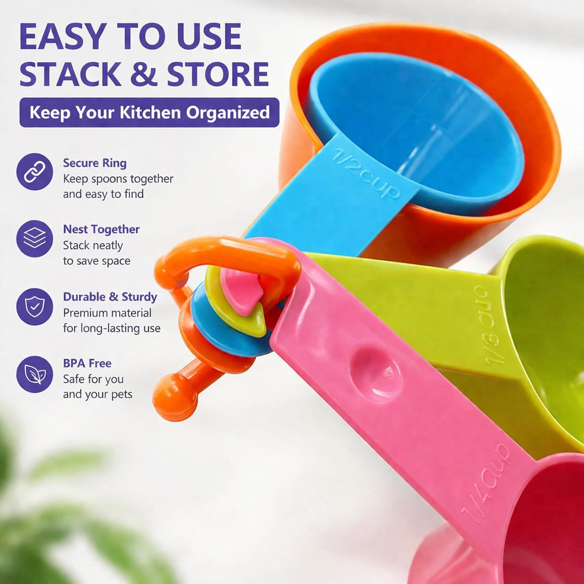 Pet food measuring scoop set with easy-to-read measurements